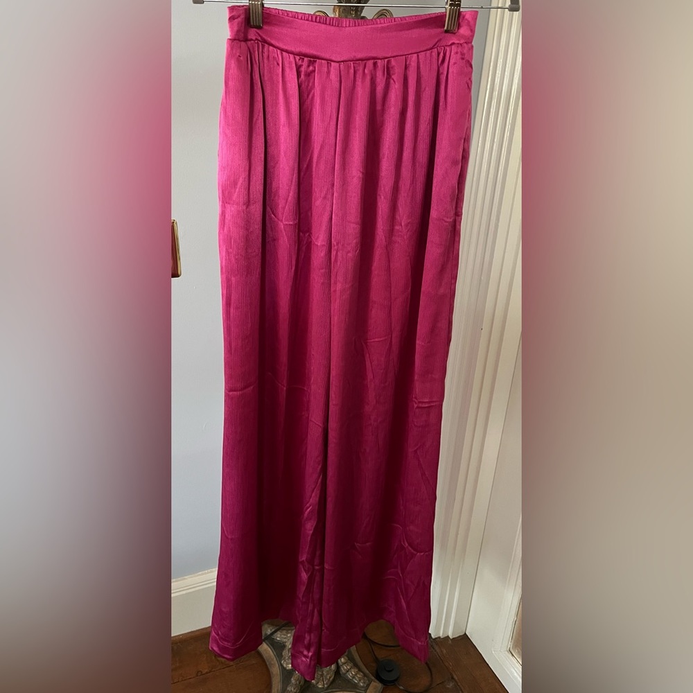 Lexi Jade’s star of the show pants raspberry size M